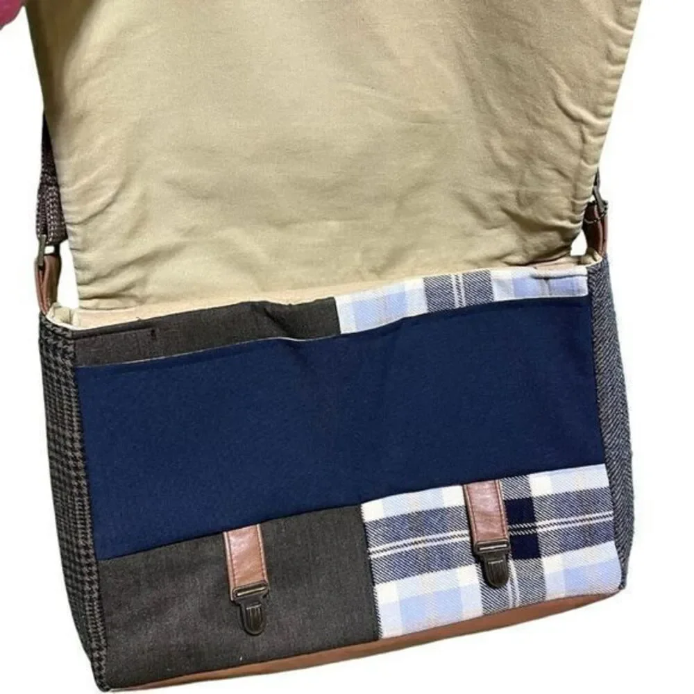 Finnigan‎ Sew Much Style Messenger Crossbody Bag Gray Blue Brown One Size